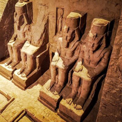 Odkrycie grobowca Tutanchamona – jedno z największych odkryć archeologicznych #archeologia #badania #cywilizacja #Egipt #odkrycia #starożytność #struktury społeczne - ciekawostki.app